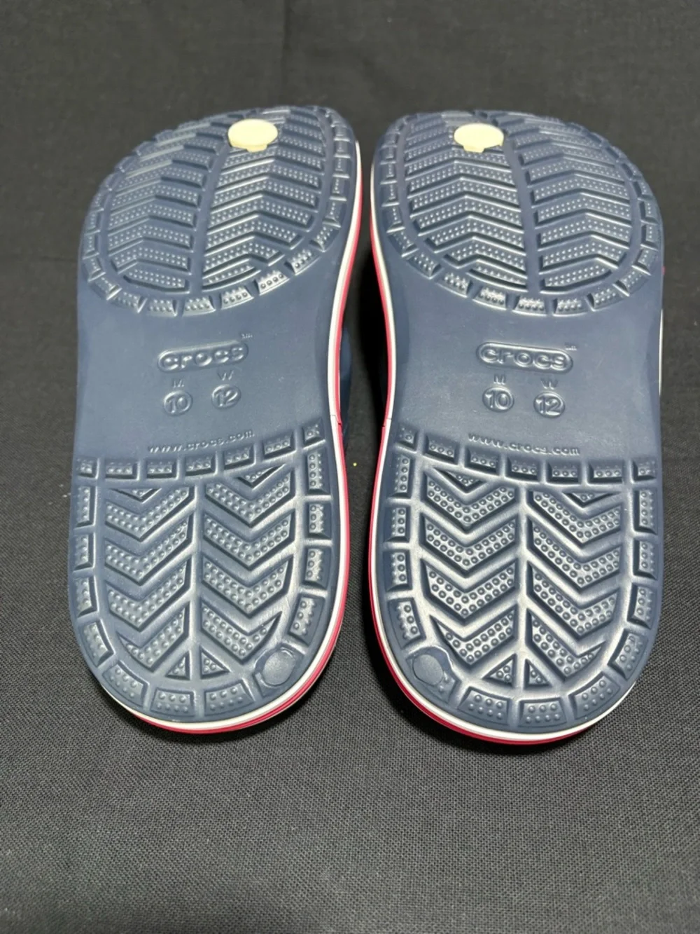 CROCS Unisex Red, White & Blue Bayaband Flip Flops Men’s Size 10